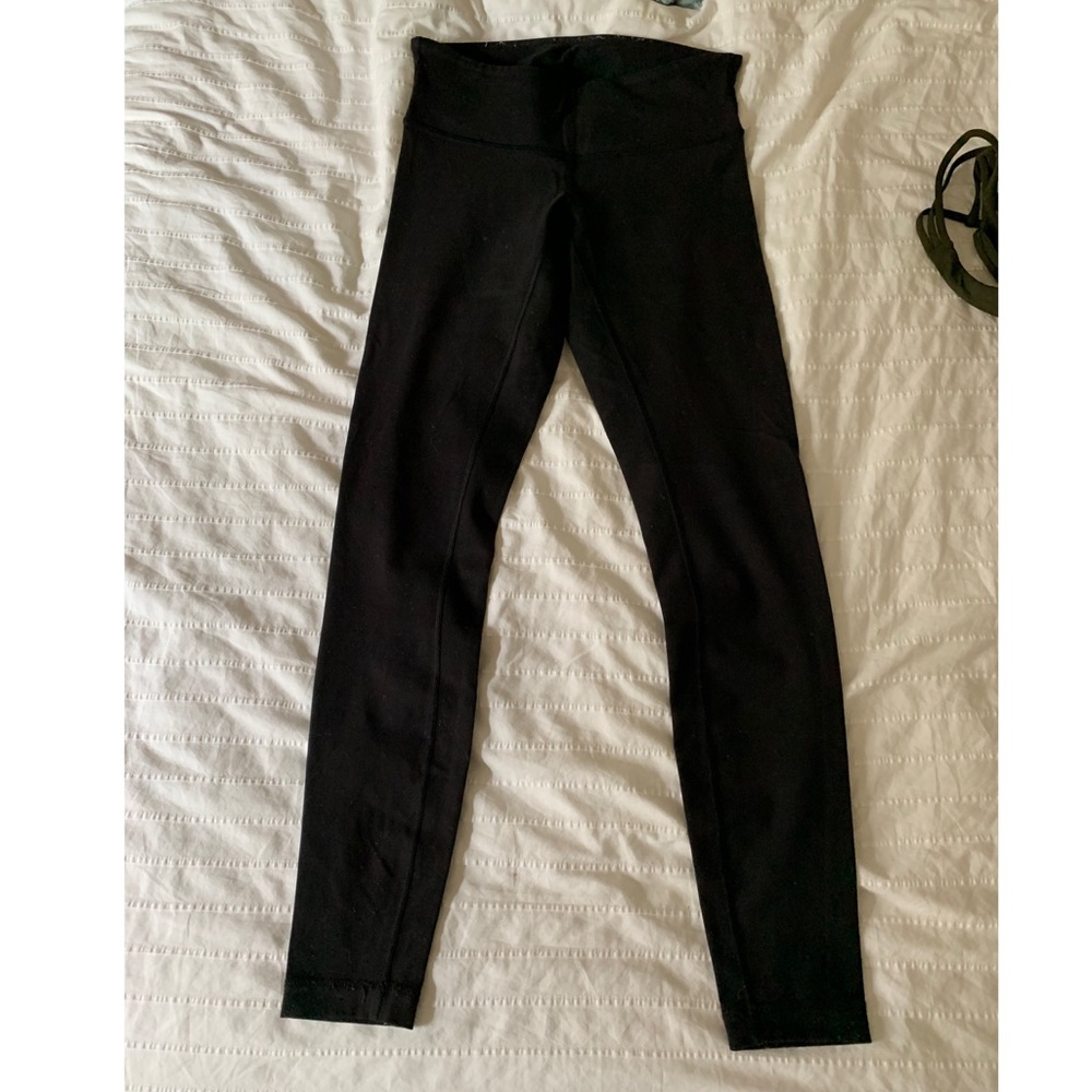 Lululemon black size 4 full length leggings